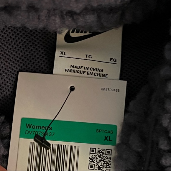 ✔️NWT✔️ NIKE Sportswear Swoosh Sherpa Oversize Jacket - Picture 8 of 8